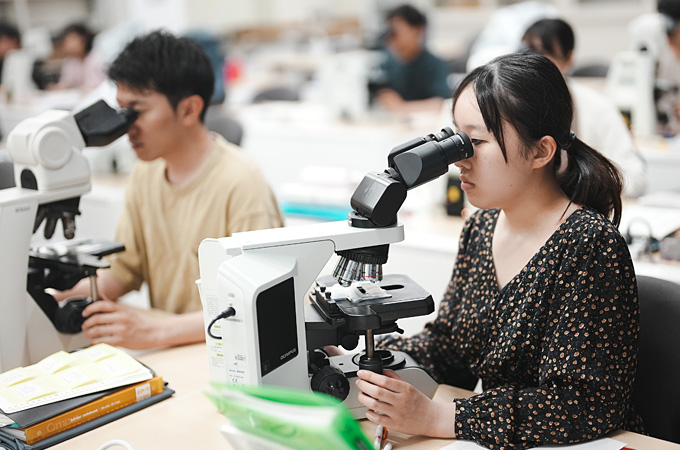 生命医科学部